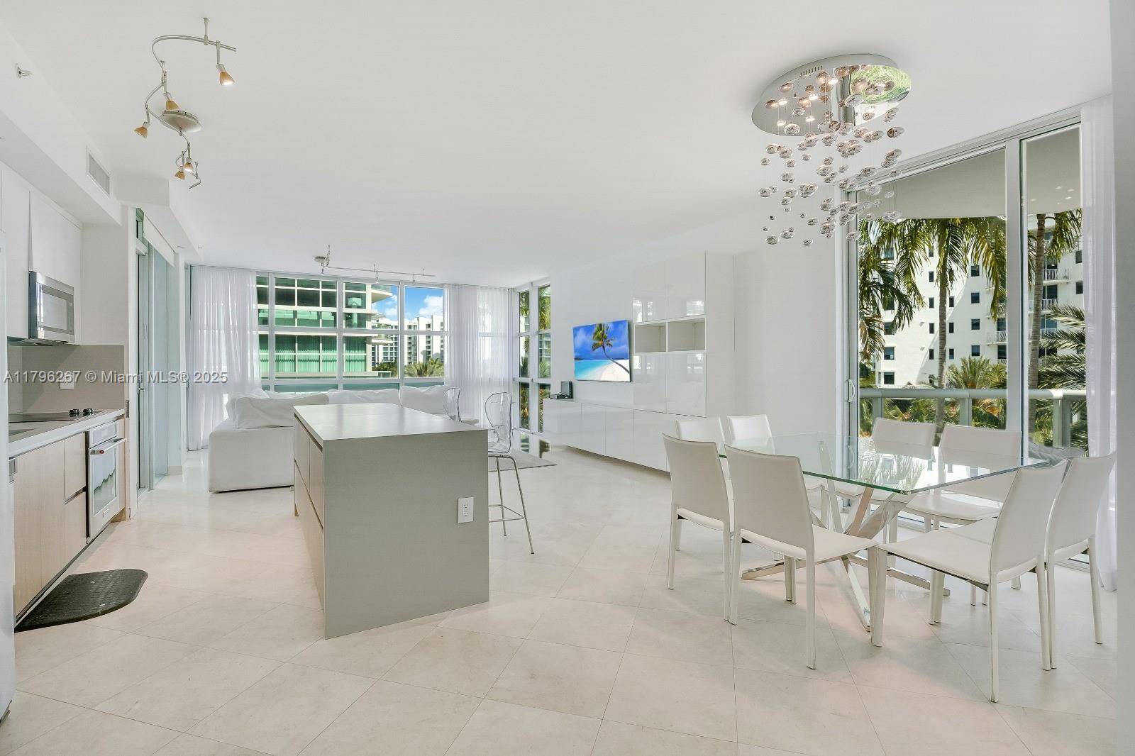 Aventura, FL 33180,3131 NE 188th St #1-507