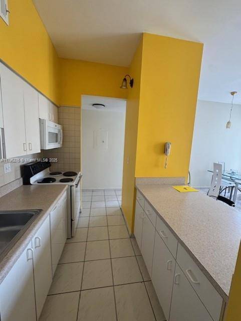 Hialeah, FL 33016,7400 W 20th Ave #326