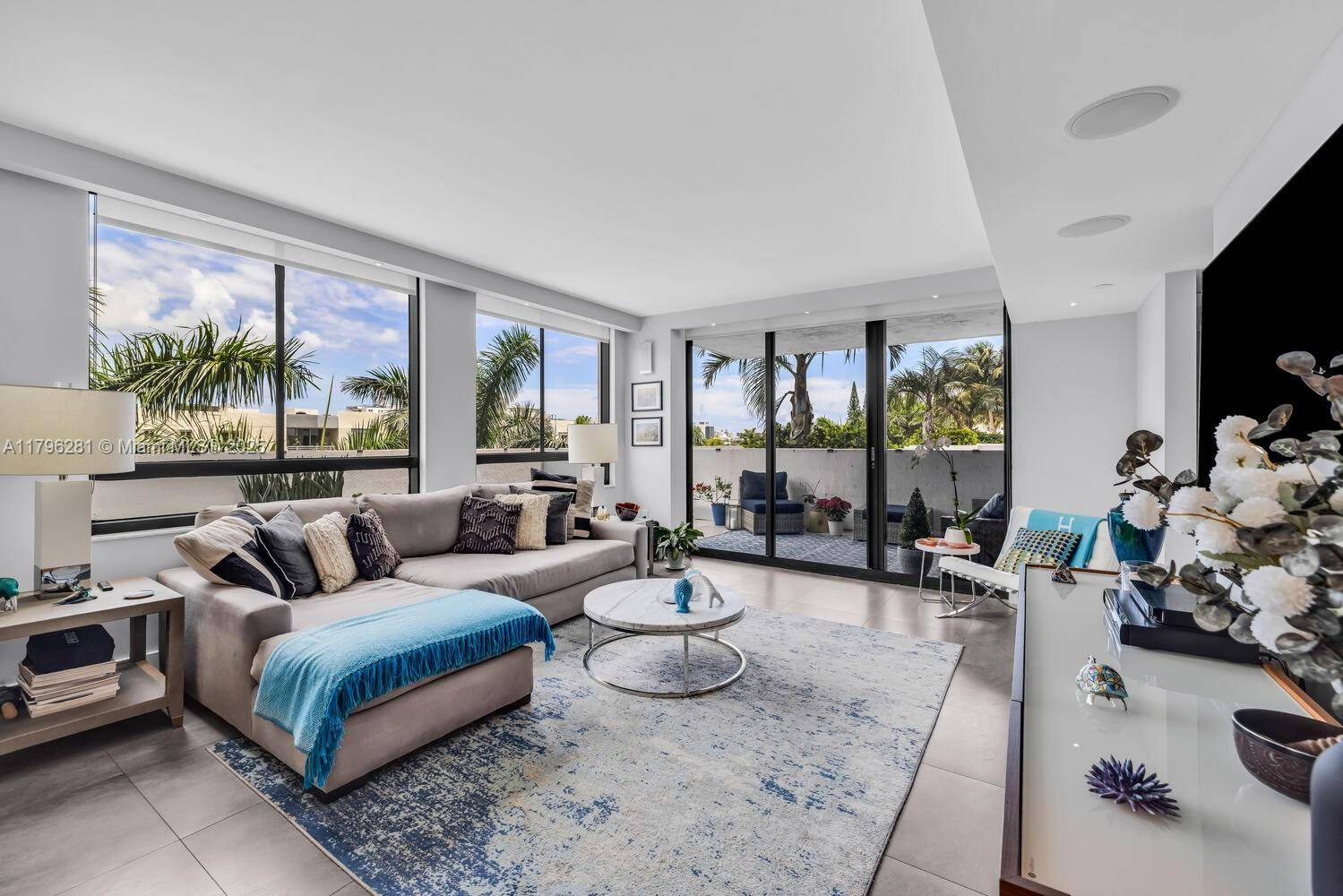 Miami Beach, FL 33139,1330 West Ave #407
