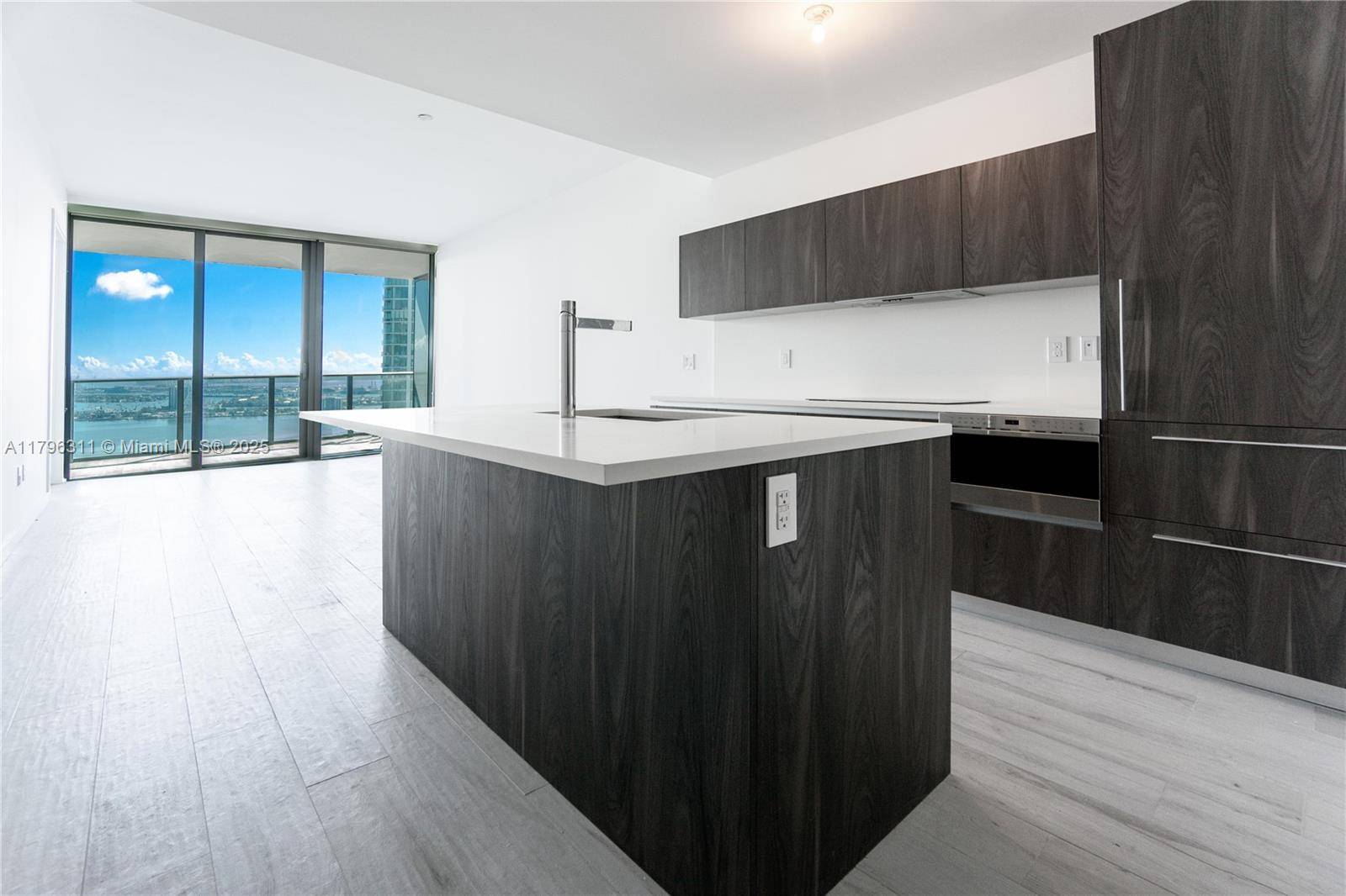 Miami, FL 33137,480 NE 31st St #2906