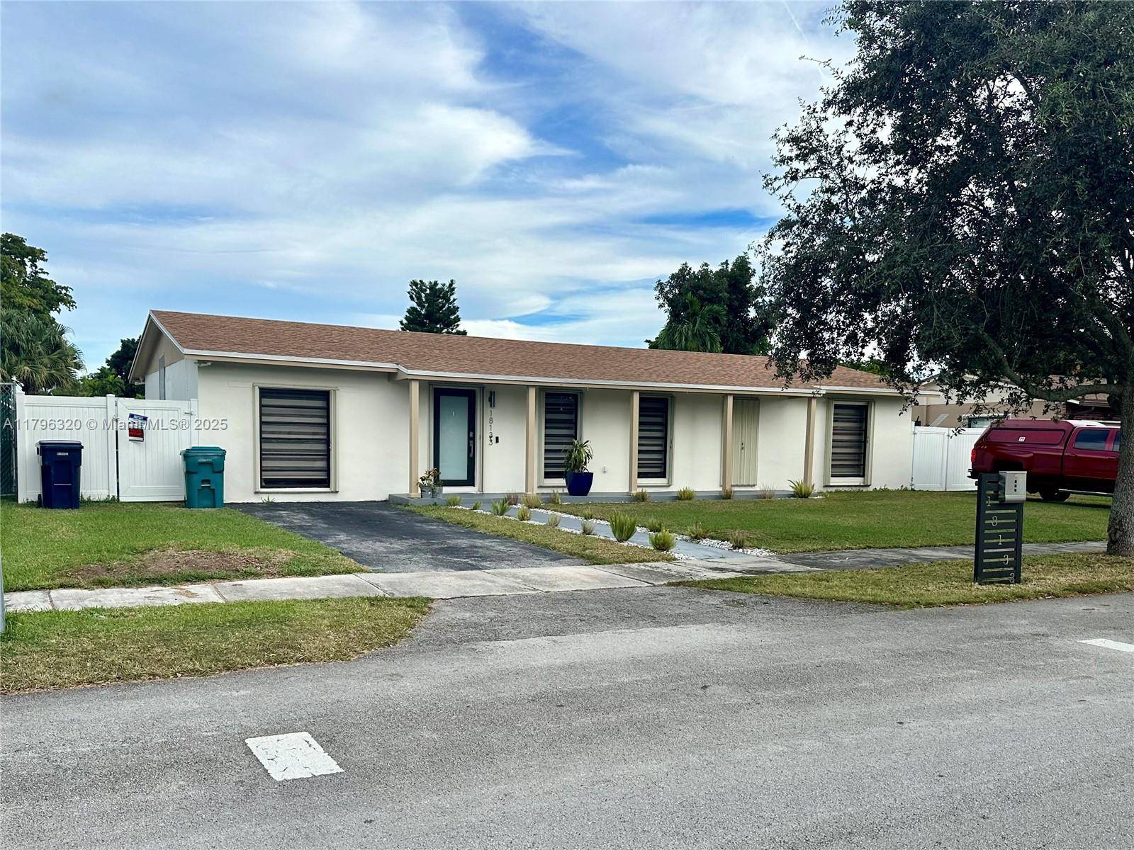 Palmetto Bay, FL 33157,18133 SW 93rd Ave