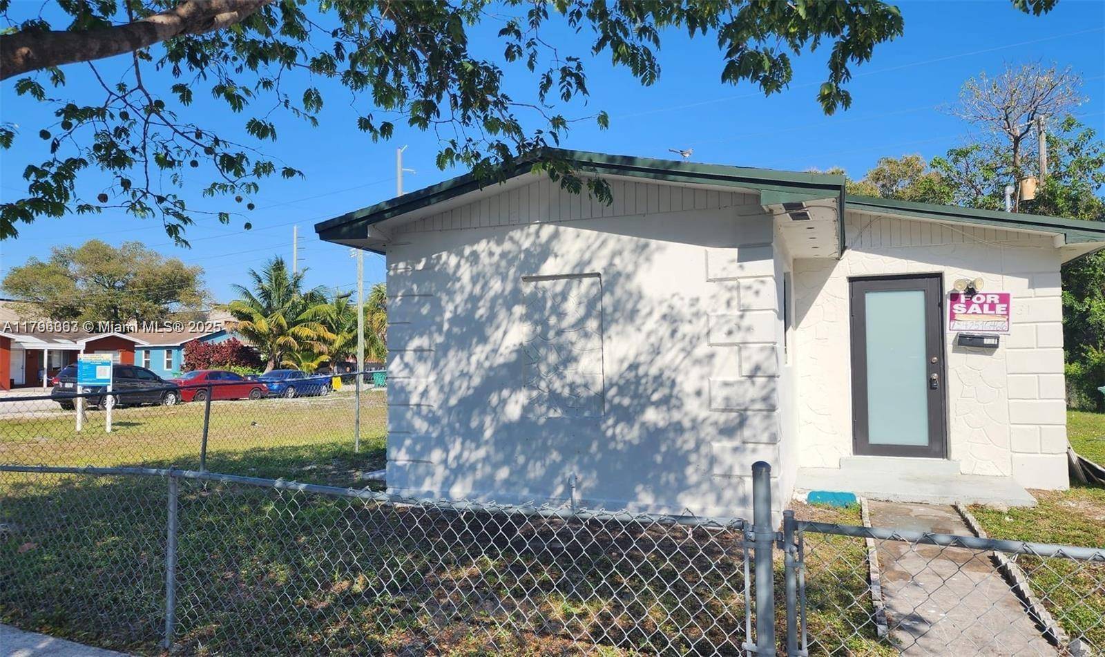 Dania Beach, FL 33004,731 Phippen Waiters Rd #n/a