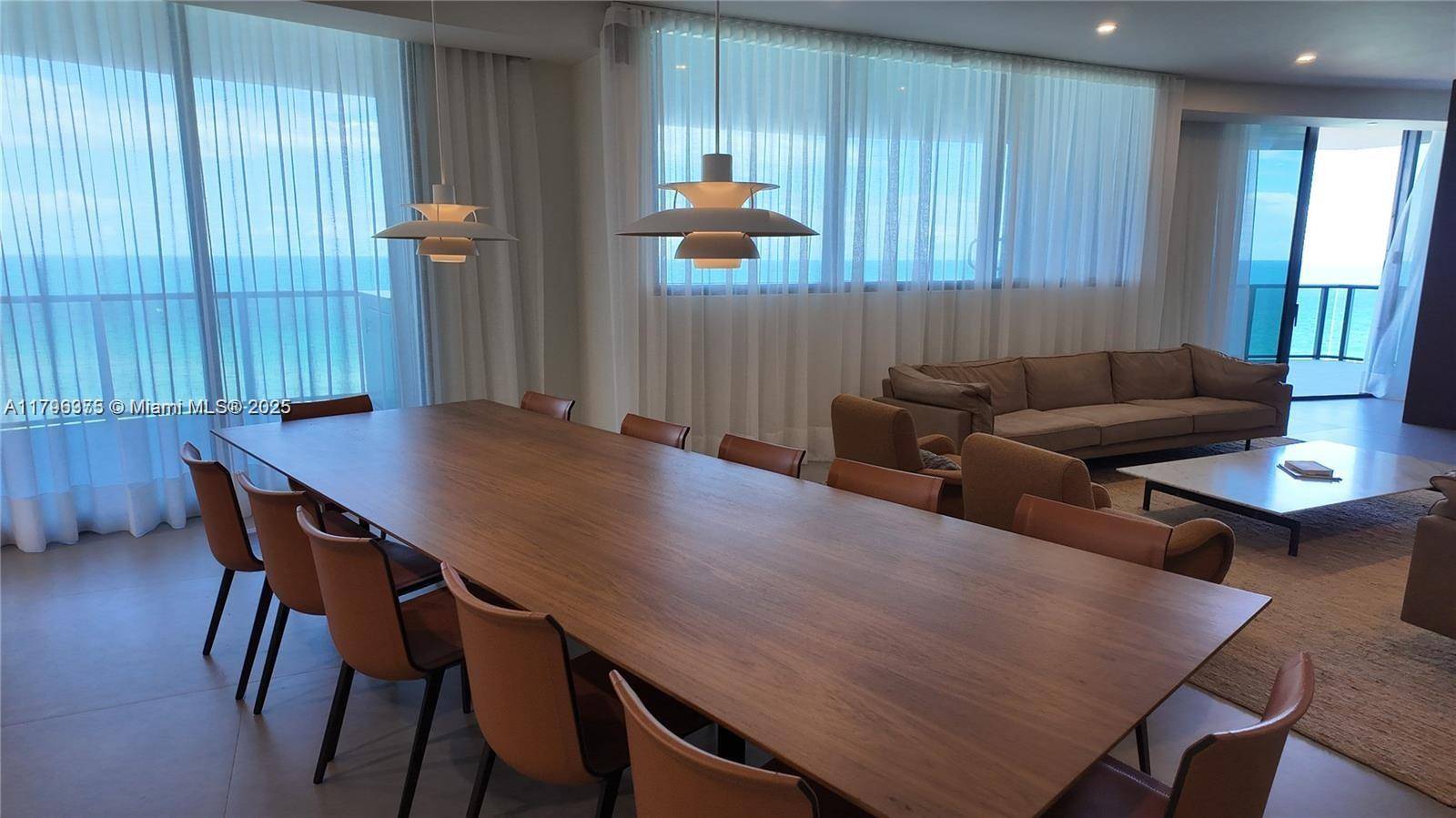 Sunny Isles Beach, FL 33160,18555 Collins Ave #905