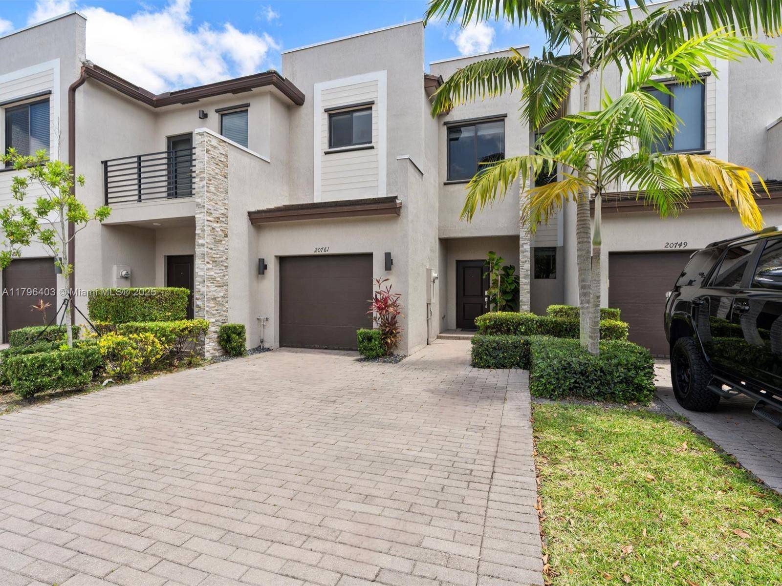 North Miami, FL 33179,20761 NE 2nd Ct