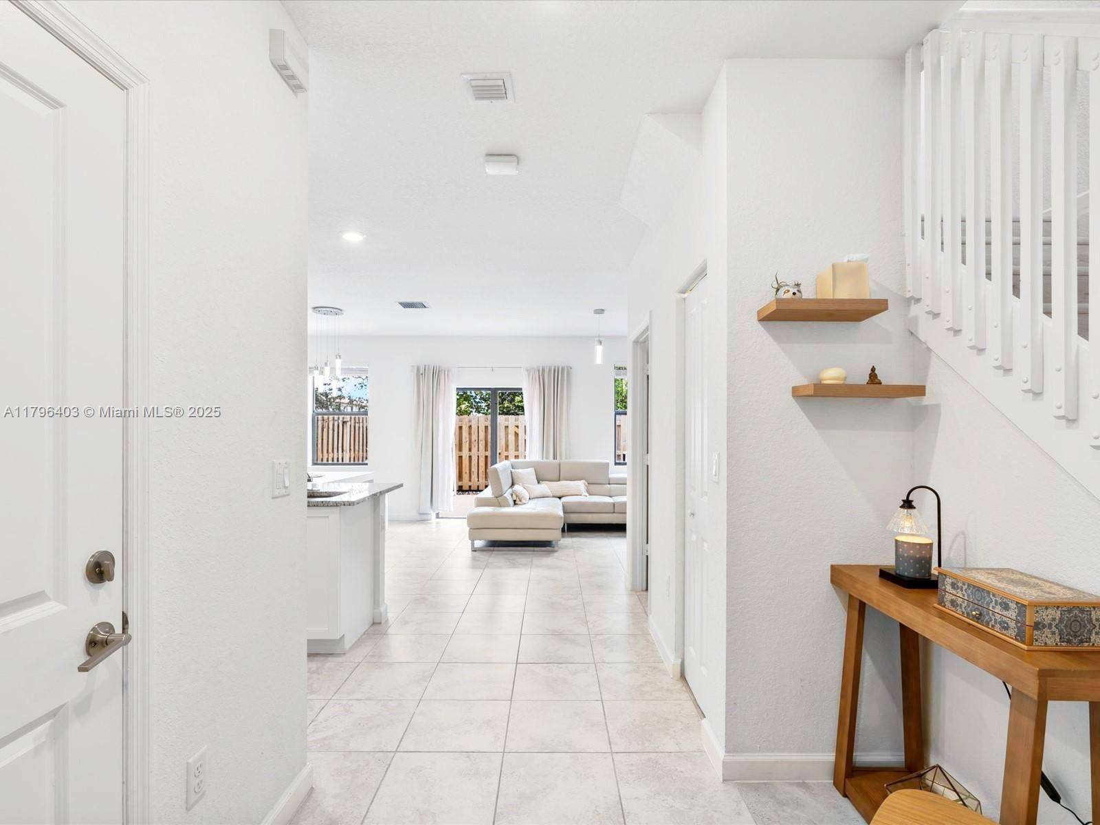 North Miami, FL 33179,20761 NE 2nd Ct
