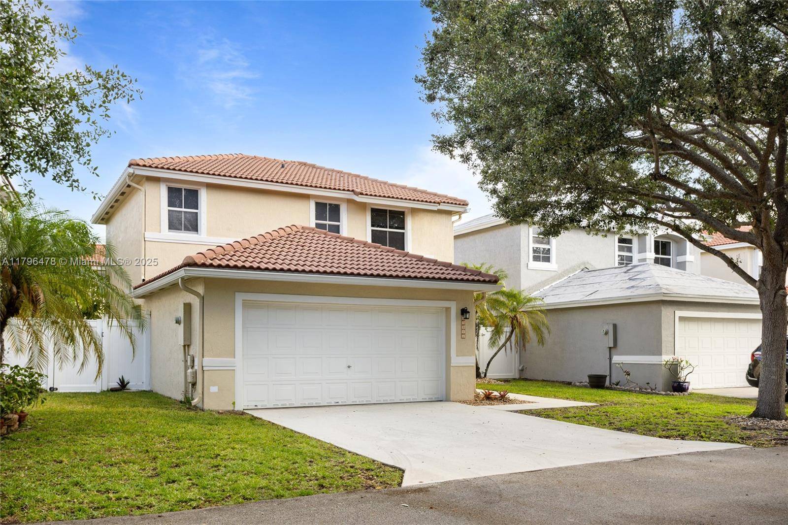 Davie, FL 33331,15141 SW 49th St