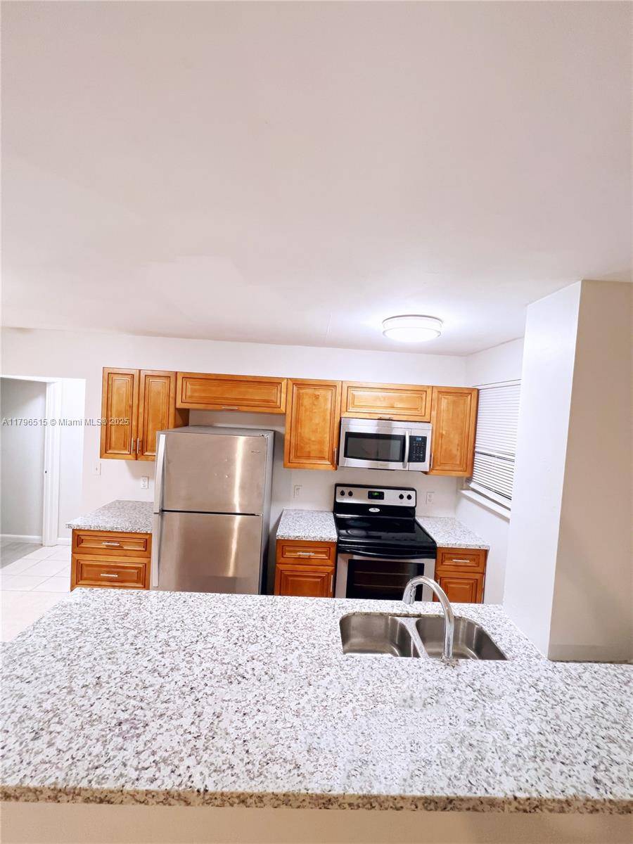 Opa-locka, FL 33054,14220 NW 22nd Ave #2