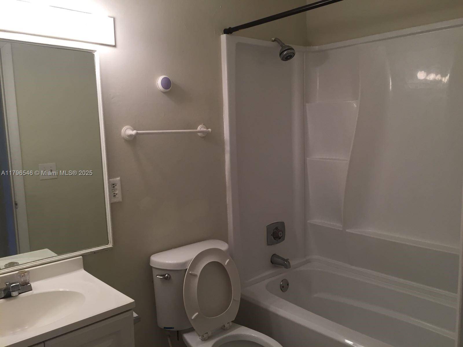 Pompano Beach, FL 33069,Address not disclosed