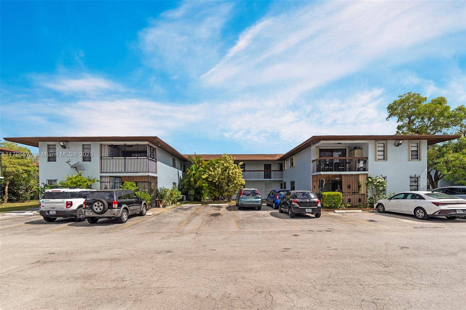 Hialeah, FL 33016,6215 W 24th Ave #203-7