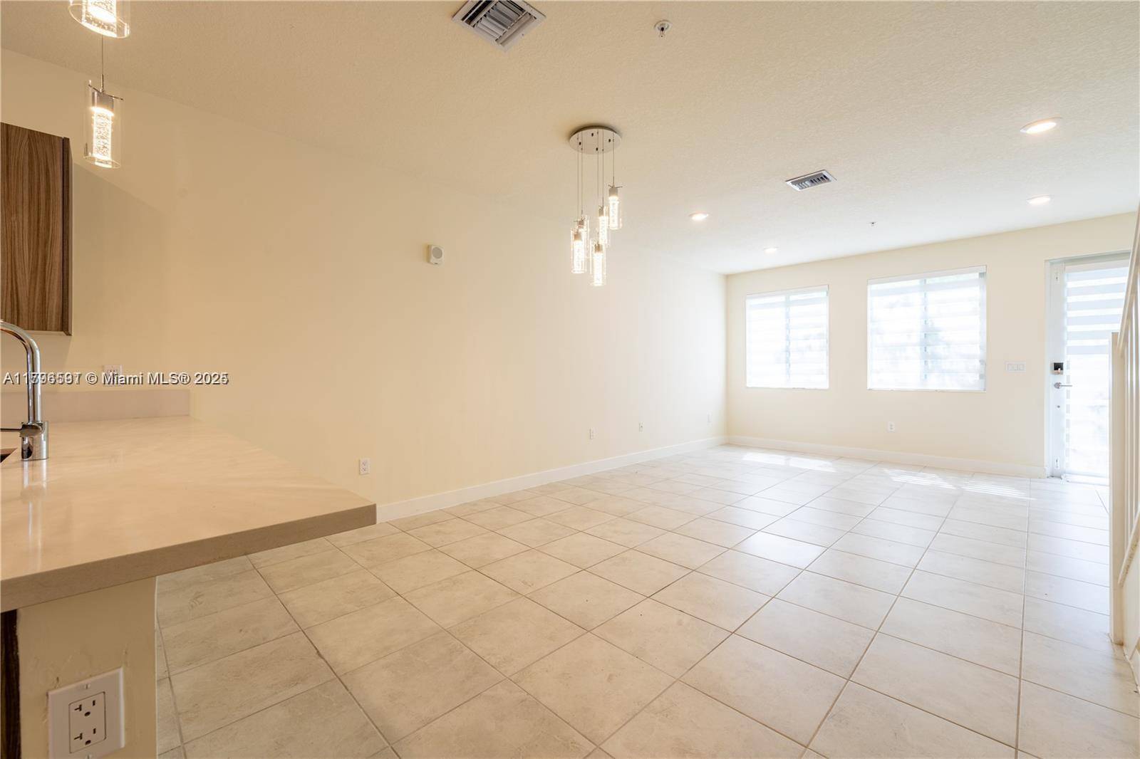 Doral, FL 33178,6425 NW 103rd Pl #107