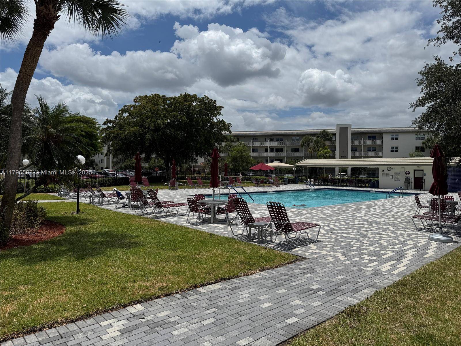 Coconut Creek, FL 33066,3404 Bimini Ln #C2