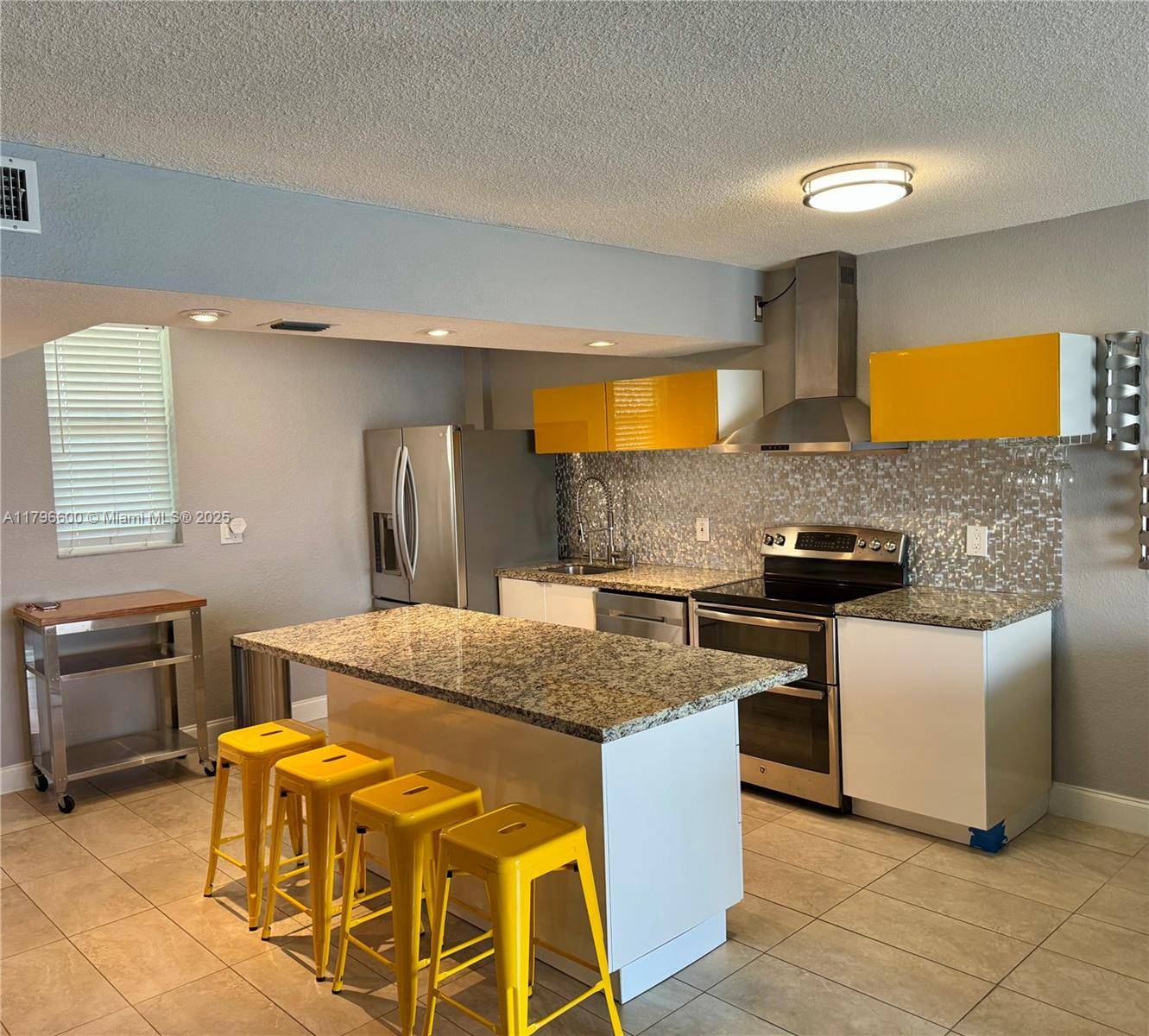 Aventura, FL 33160,3000 Marcos Dr #P512