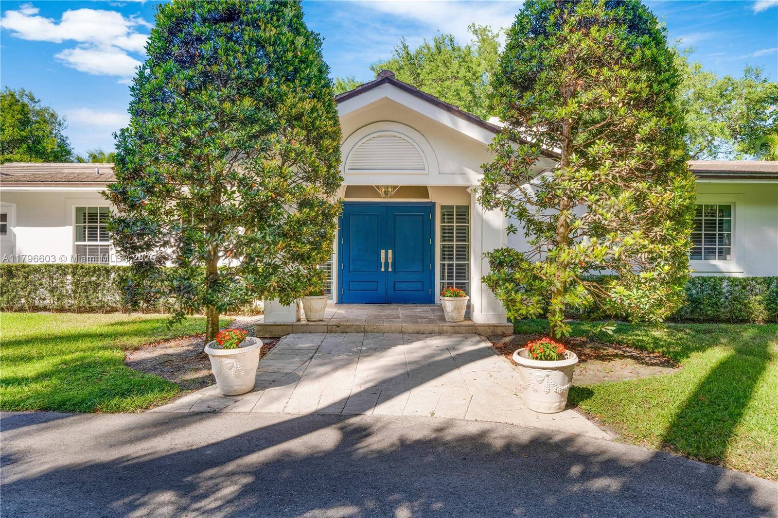 Pinecrest, FL 33156,9825 SW 63rd Ct