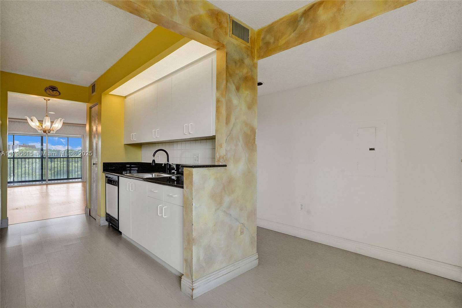 Pembroke Pines, FL 33027,12750 SW 15th St #411D