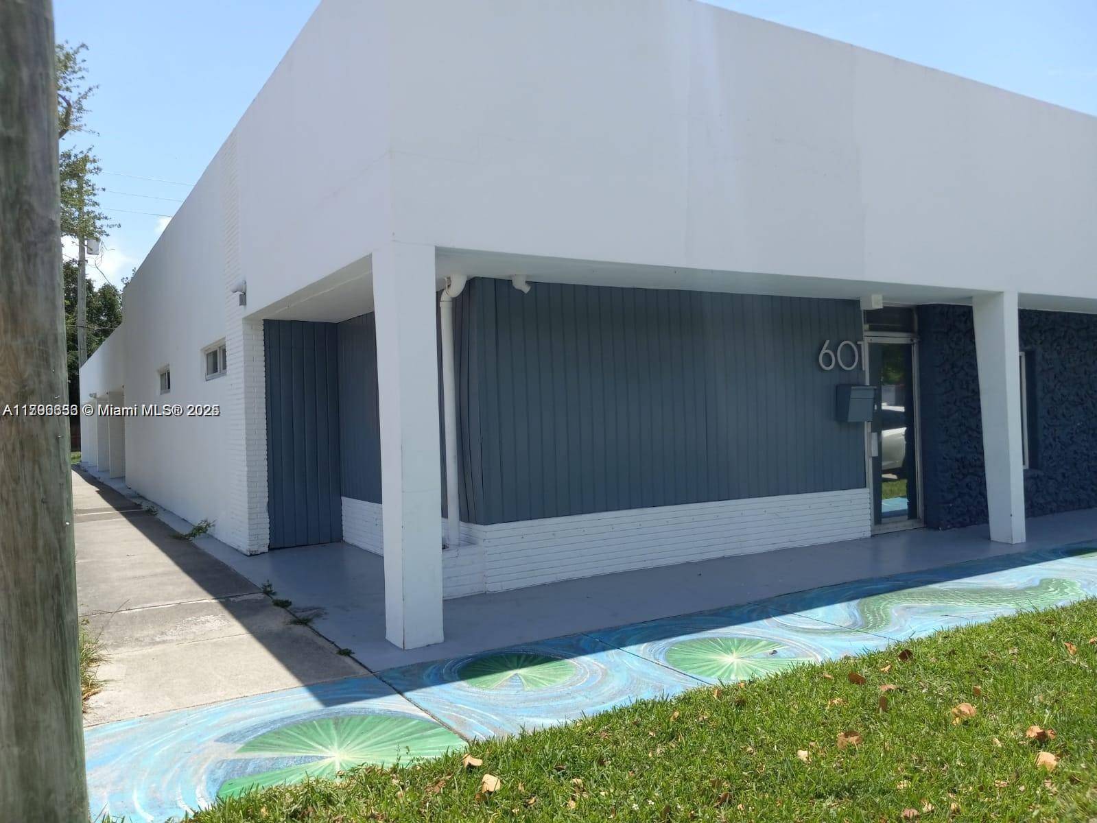Hollywood, FL 33020,601 S 21st Ave