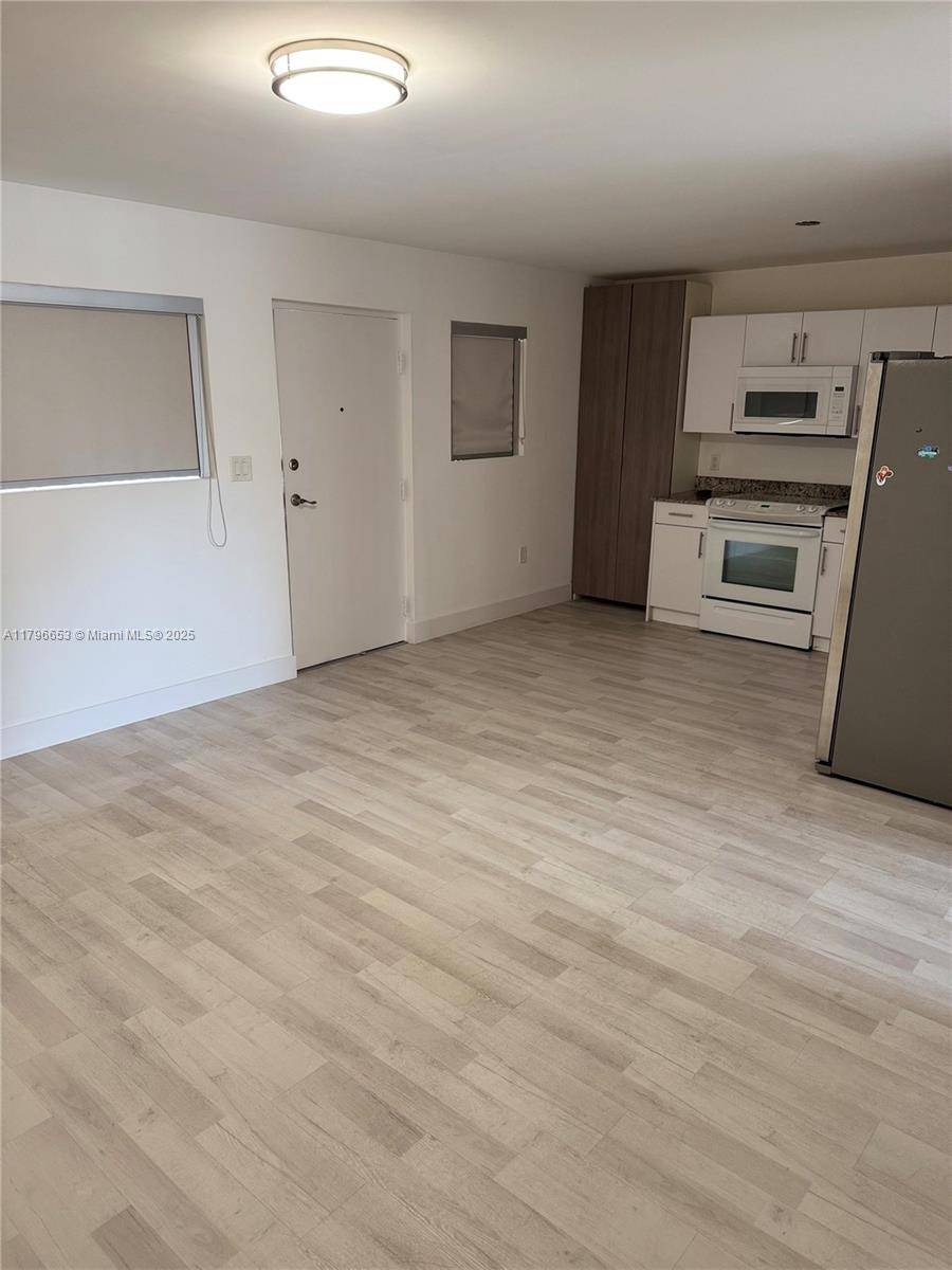 Miami, FL 33128,1029 NW 3rd St #302