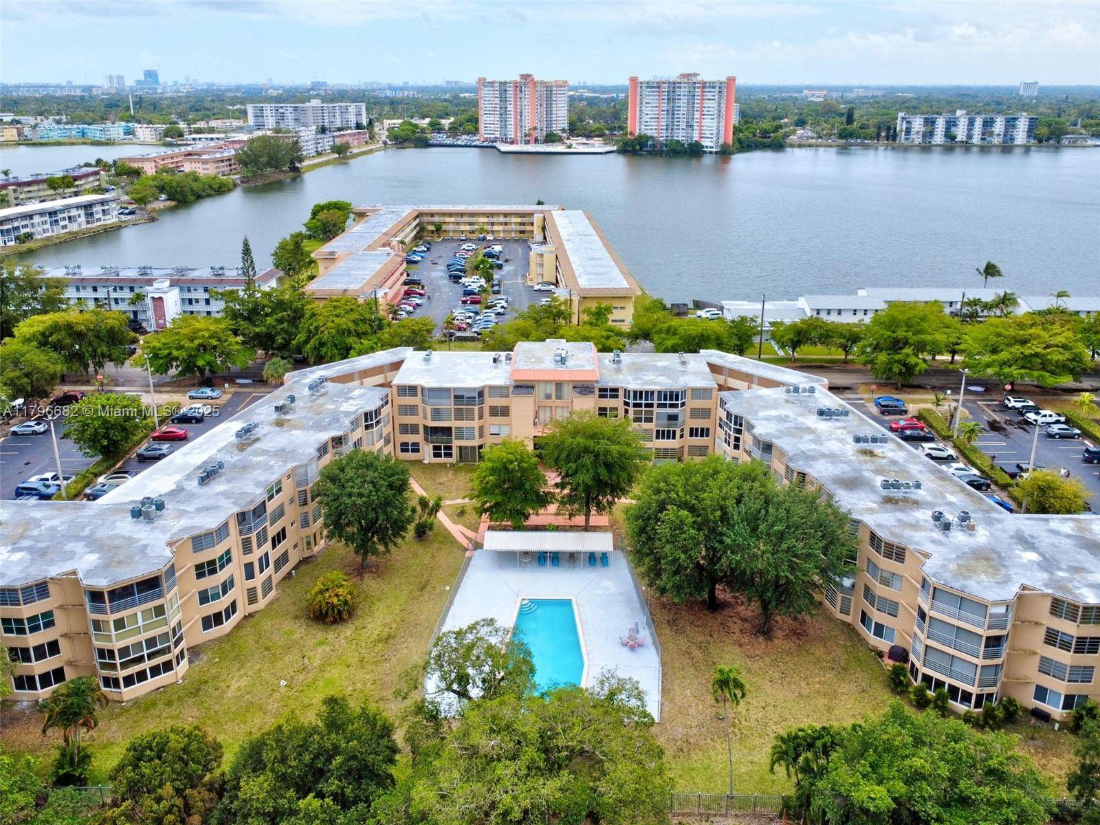 Miami, FL 33179,1301 NE 191st St #F417