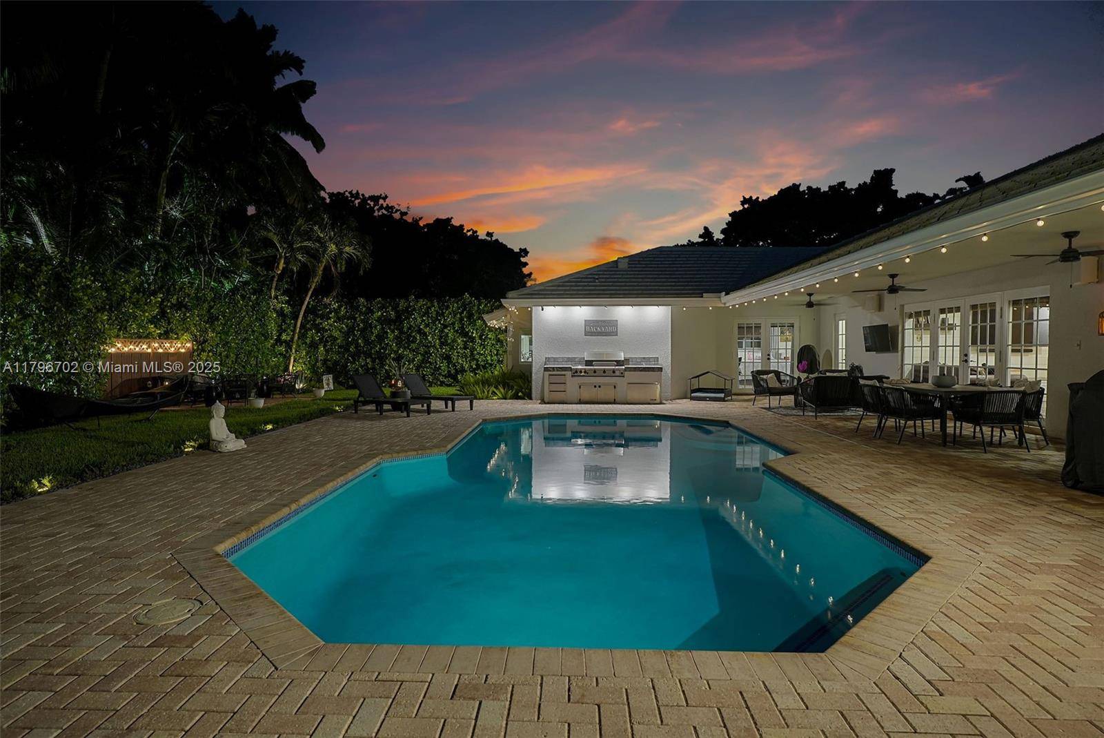 Palmetto Bay, FL 33157,7361 SW 165th St