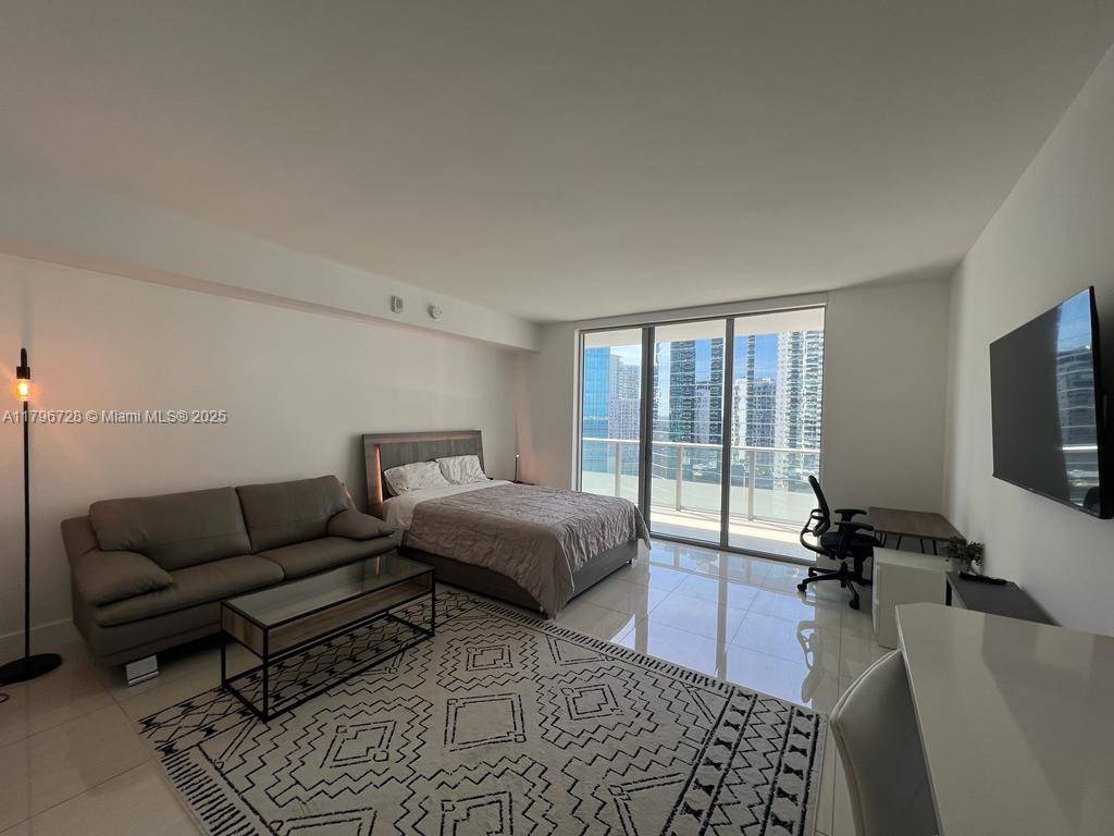 Miami, FL 33131,1300 Brickell Bay Dr #2200