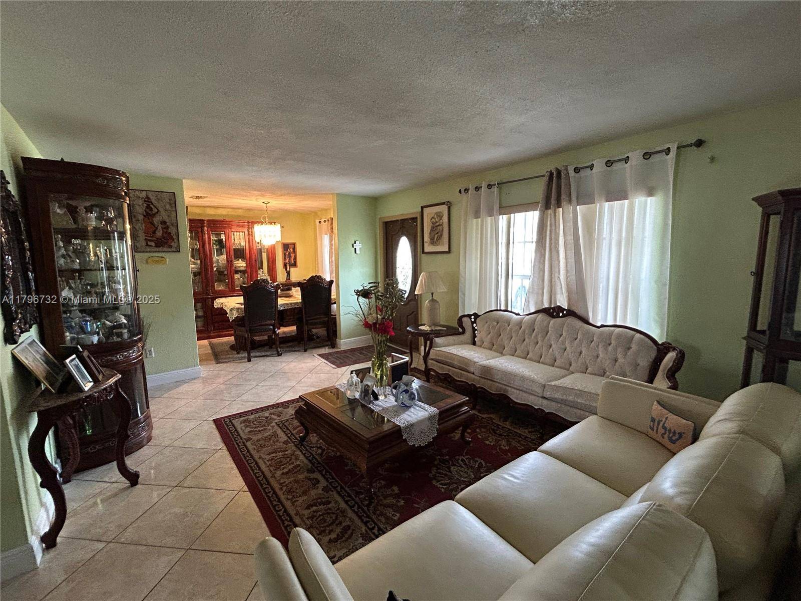 Miami Gardens, FL 33169,21270 NW Miami Ct