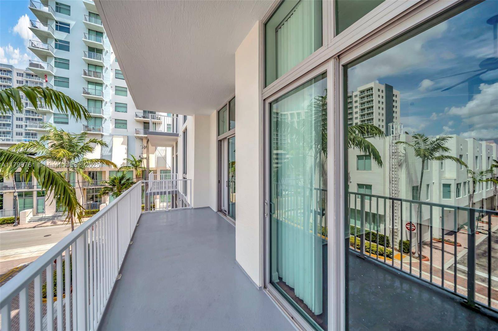 Hollywood, FL 33020,2100 Van Buren St #320