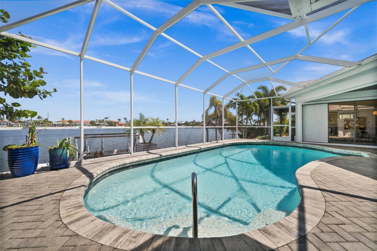 Cape Coral, FL 33914,621 SW 49th LN