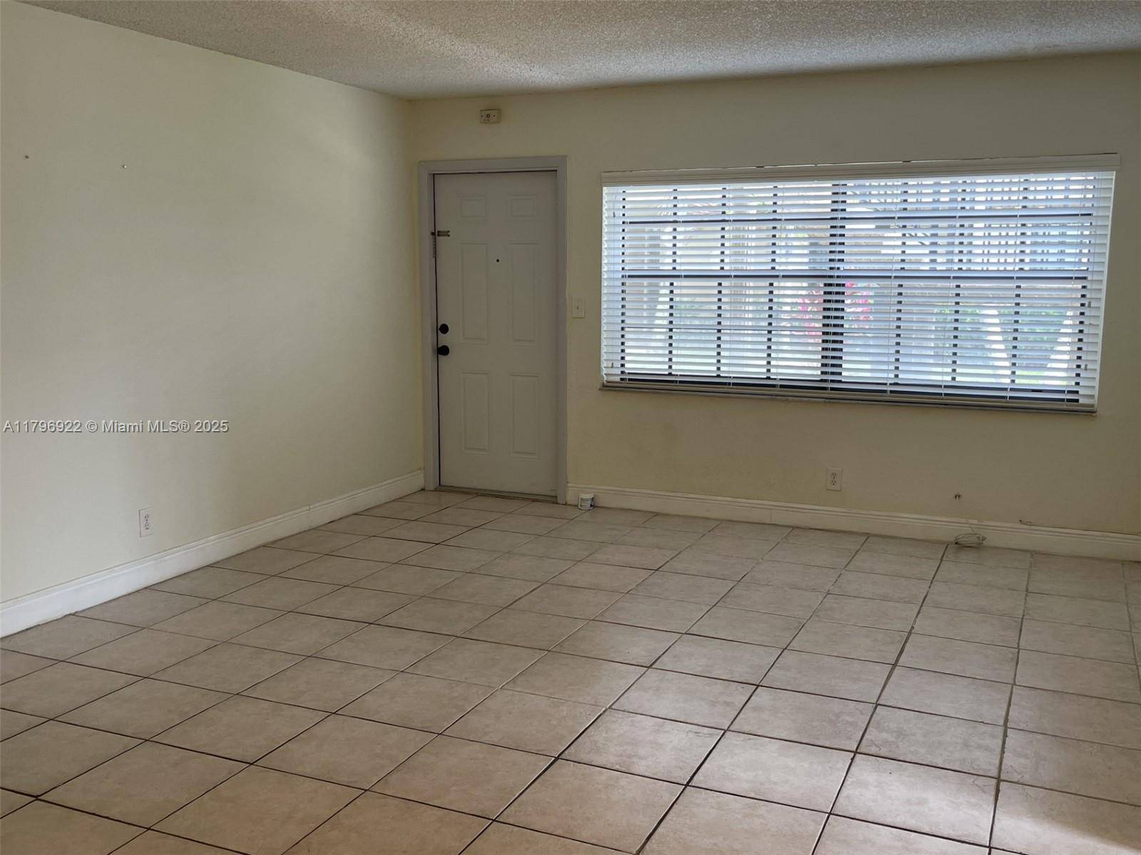 Coral Springs, FL 33065,2642 Riverside Dr #2642