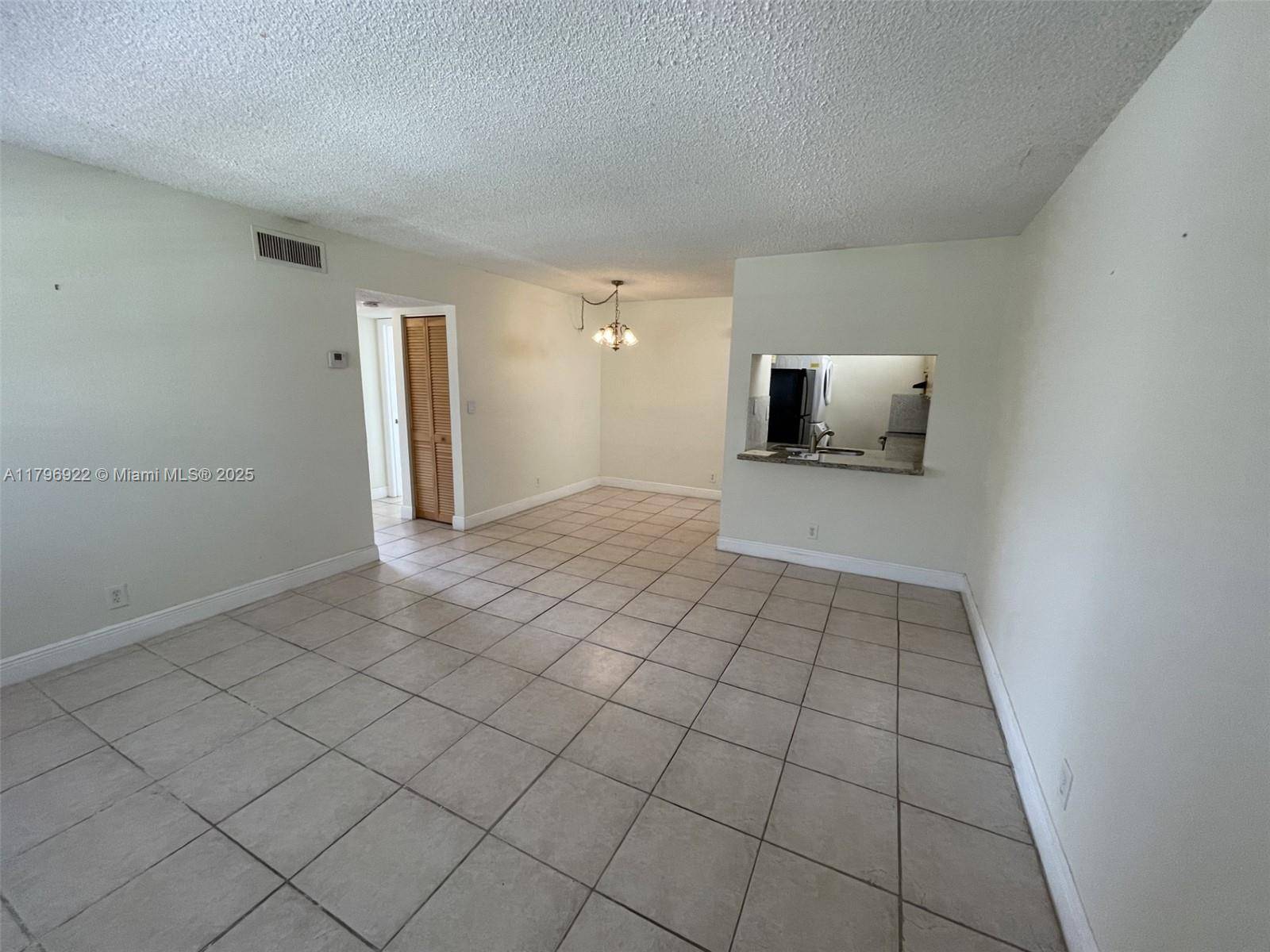 Coral Springs, FL 33065,2642 Riverside Dr #2642