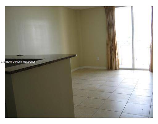 Miami, FL 33134,215 SW 42nd Ave #905