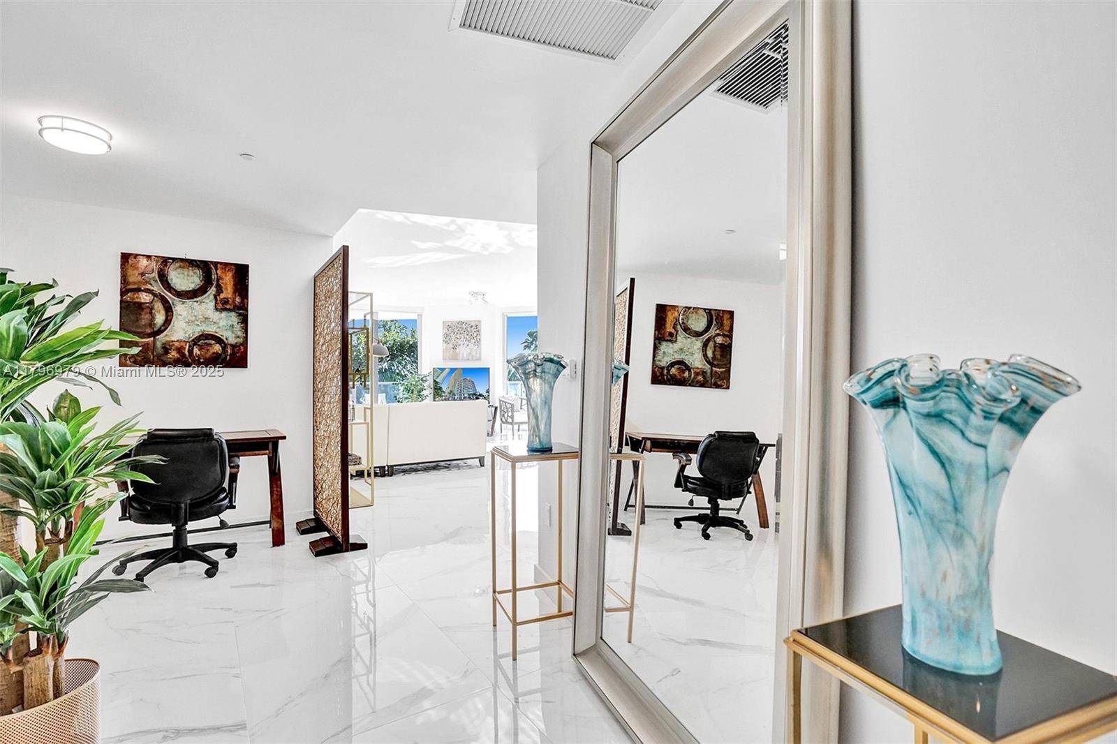 Miami, FL 33132,488 NE 18th St #208