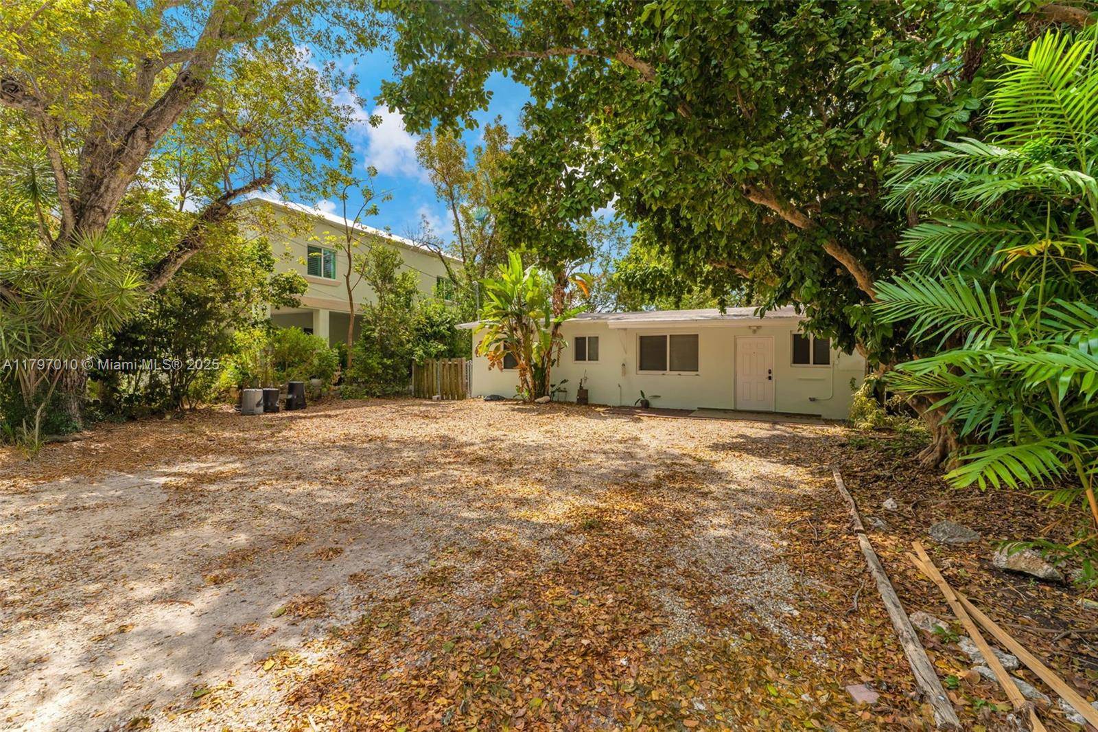 Key Largo, FL 33037,7 Coral Dr