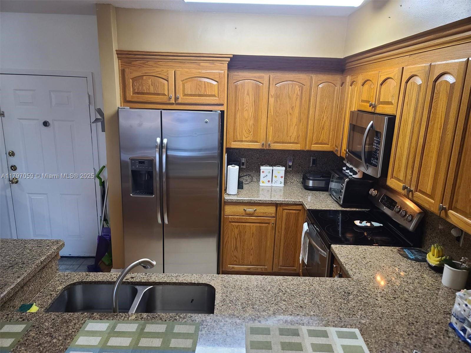 Cutler Bay, FL 33157,11060 SW 196th St #406