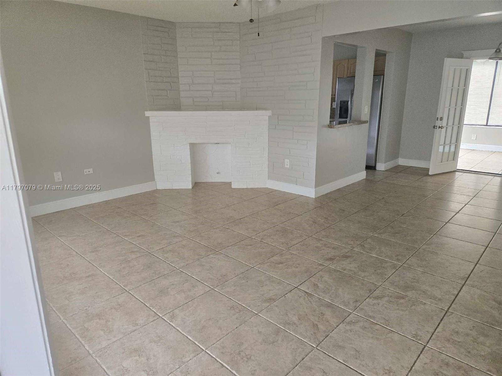 Miramar, FL 33023,7917 Juniper St