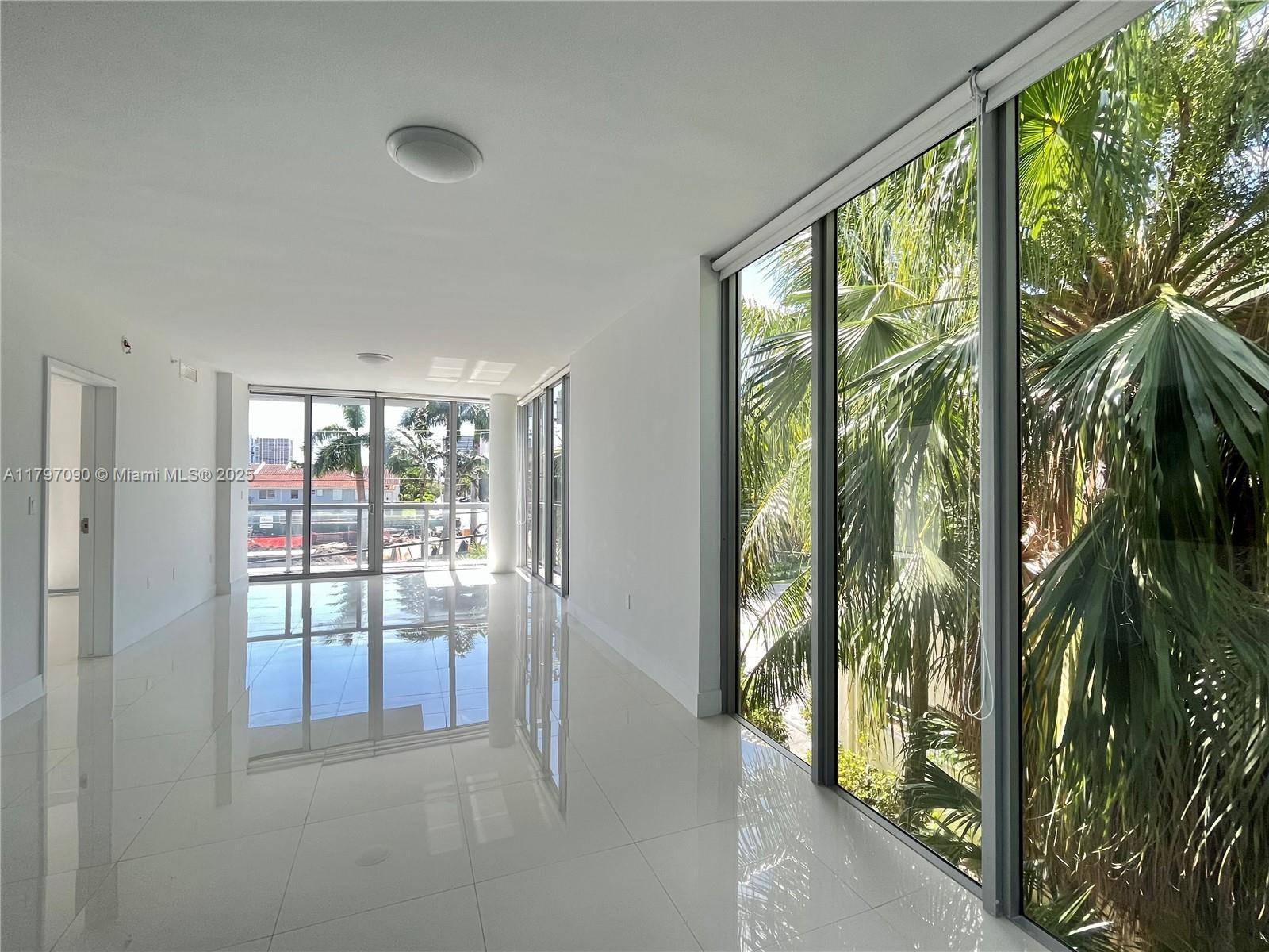 Bay Harbor Islands, FL 33154,9940 W Bay Harbor Dr #3C-S