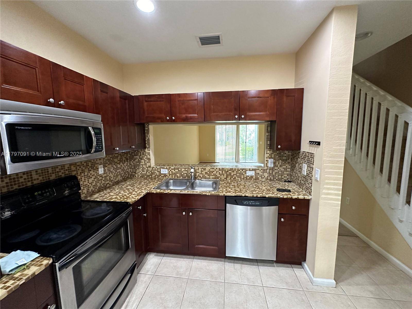 Miramar, FL 33025,2718 SW 82nd Ave #104