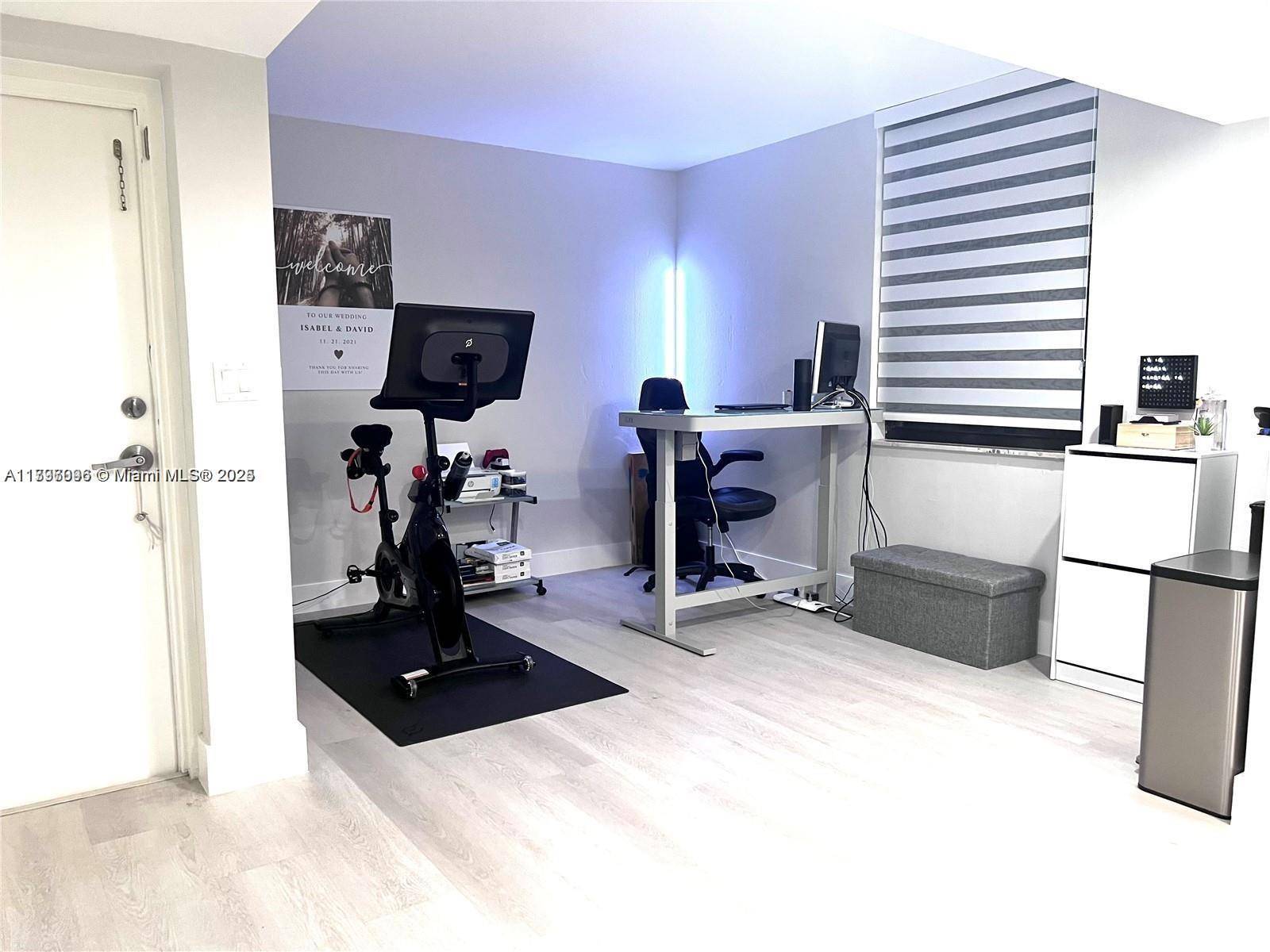 Aventura, FL 33180,20200 W Country Club Dr #112