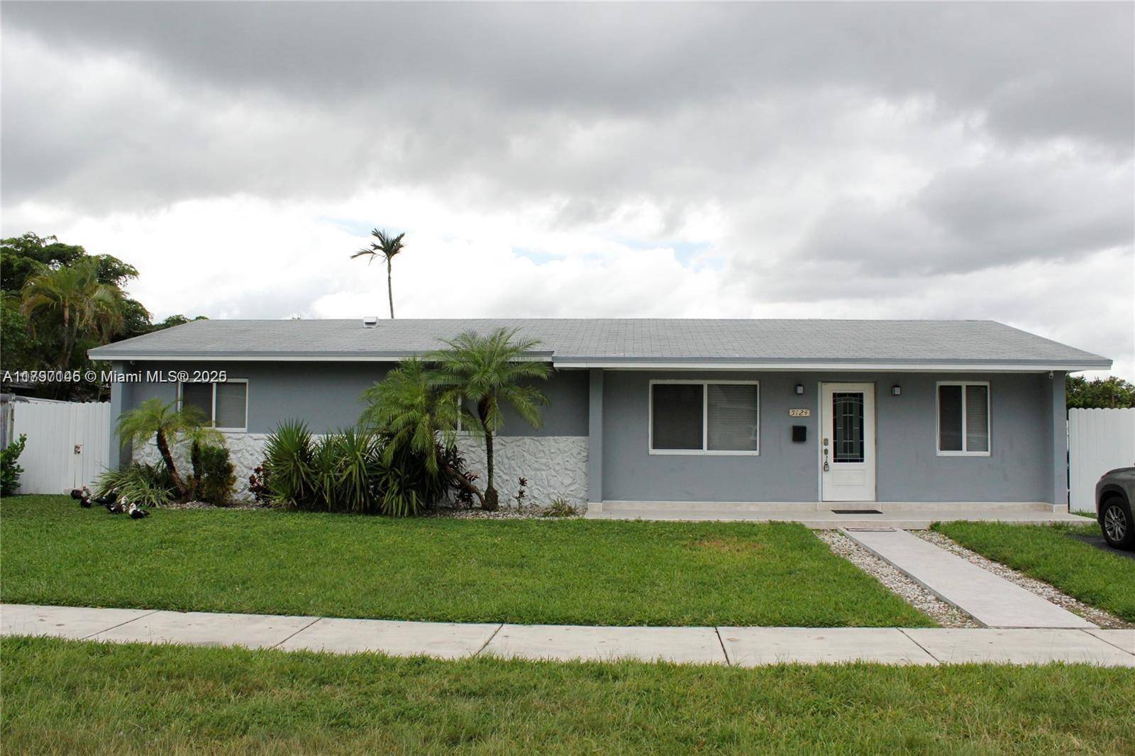 Miami, FL 33175,5124 SW 128th Ave