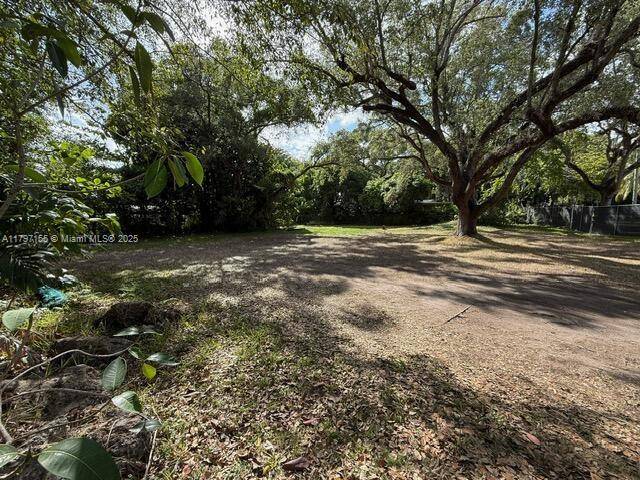 Miami, FL 33133,3850 Plaza St