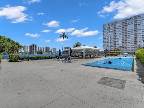 Aventura, FL 33160,2750 NE 183rd St #312