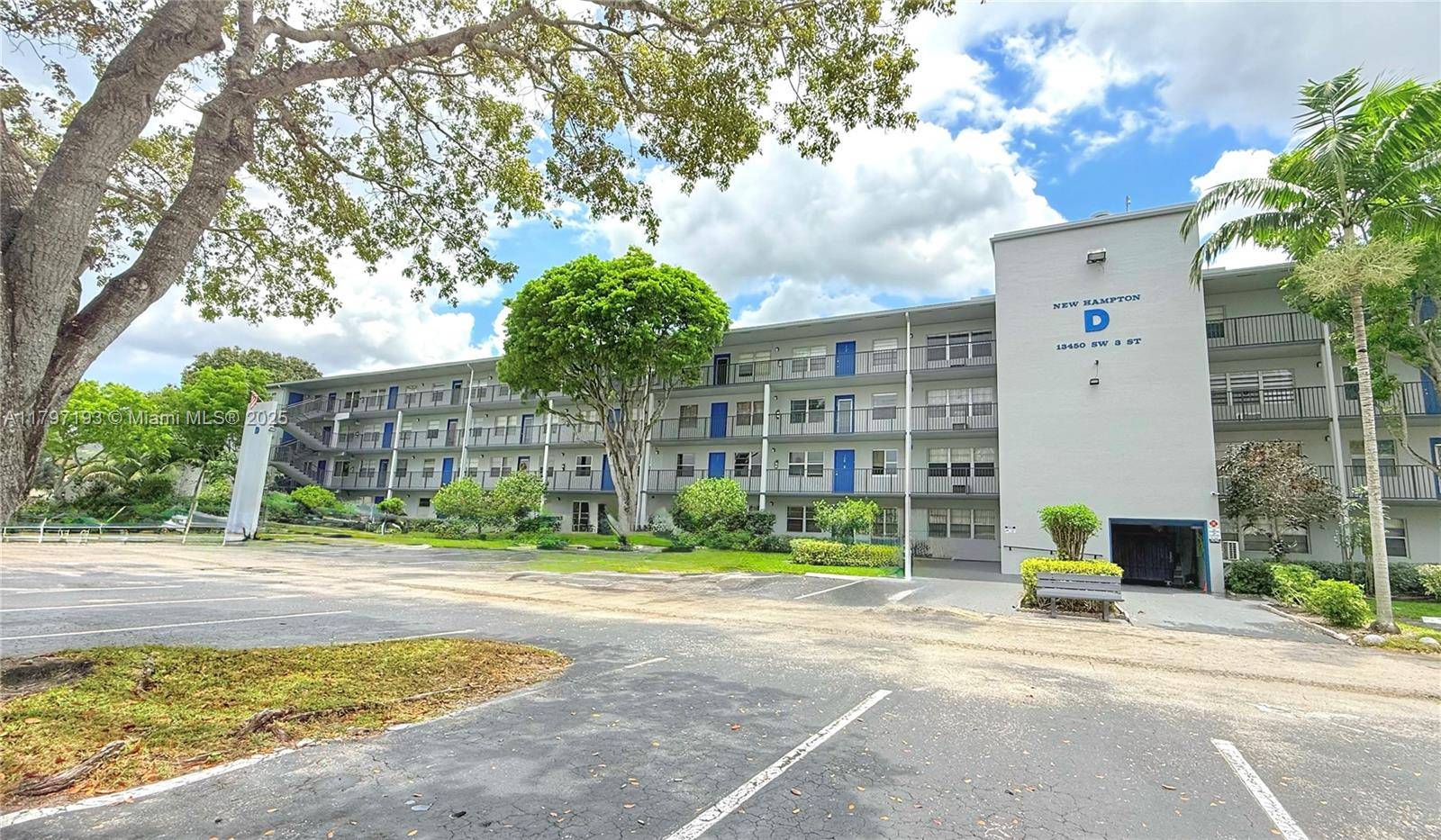 Pembroke Pines, FL 33027,13450 SW 3rd St #308D