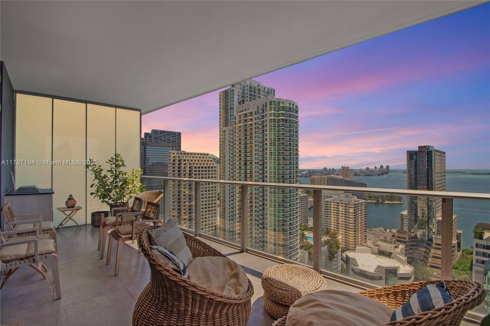 Miami, FL 33131,1010 Brickell Ave #3105