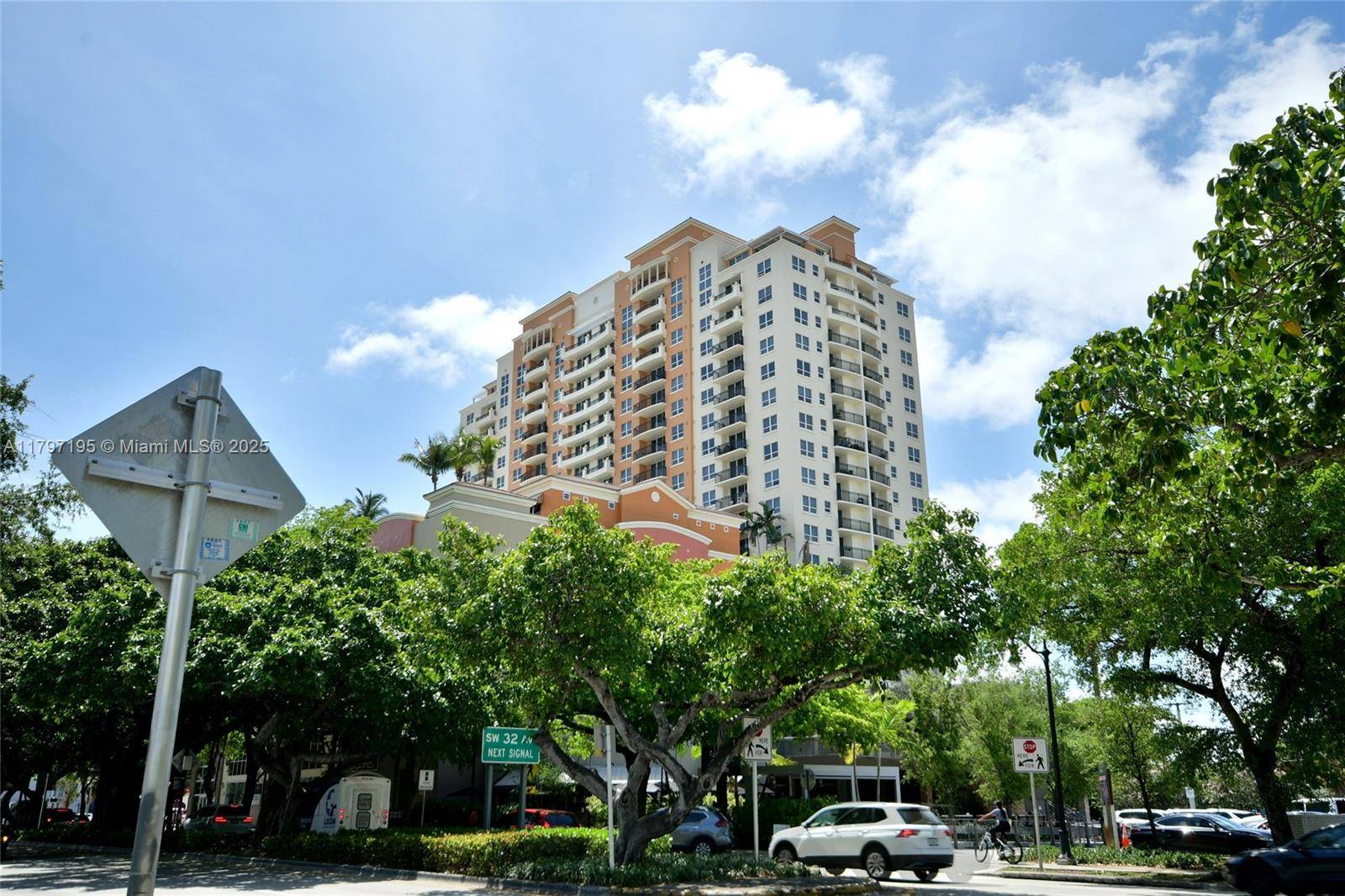 Miami, FL 33145,3232 SW 22nd Ter #1502