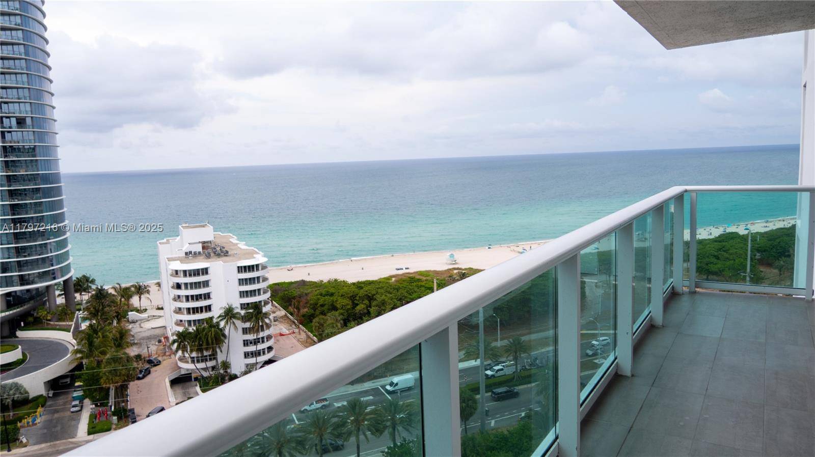 Sunny Isles Beach, FL 33160,100 Bayview Dr #1815