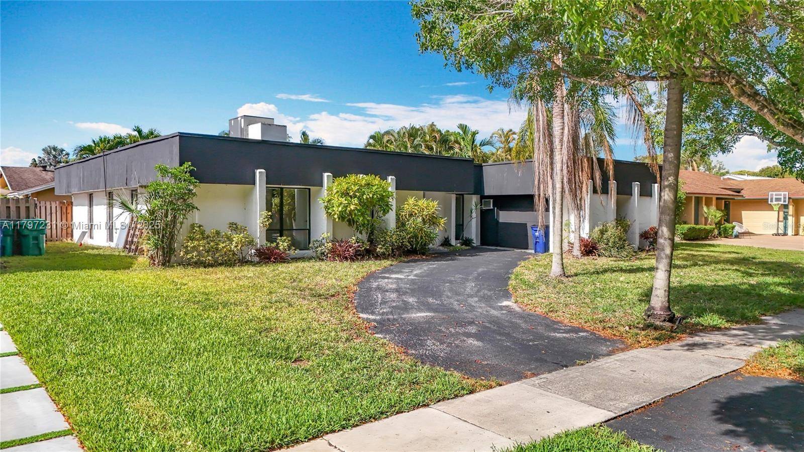 Cooper City, FL 33328,Address not disclosed