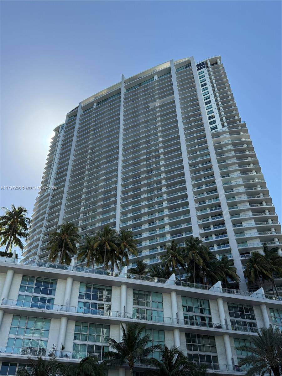 Miami, FL 33130,90 SW 3rd St #3601