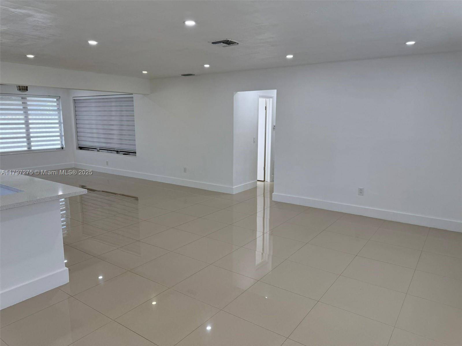 Pembroke Pines, FL 33024,8811 NW 15th Ct