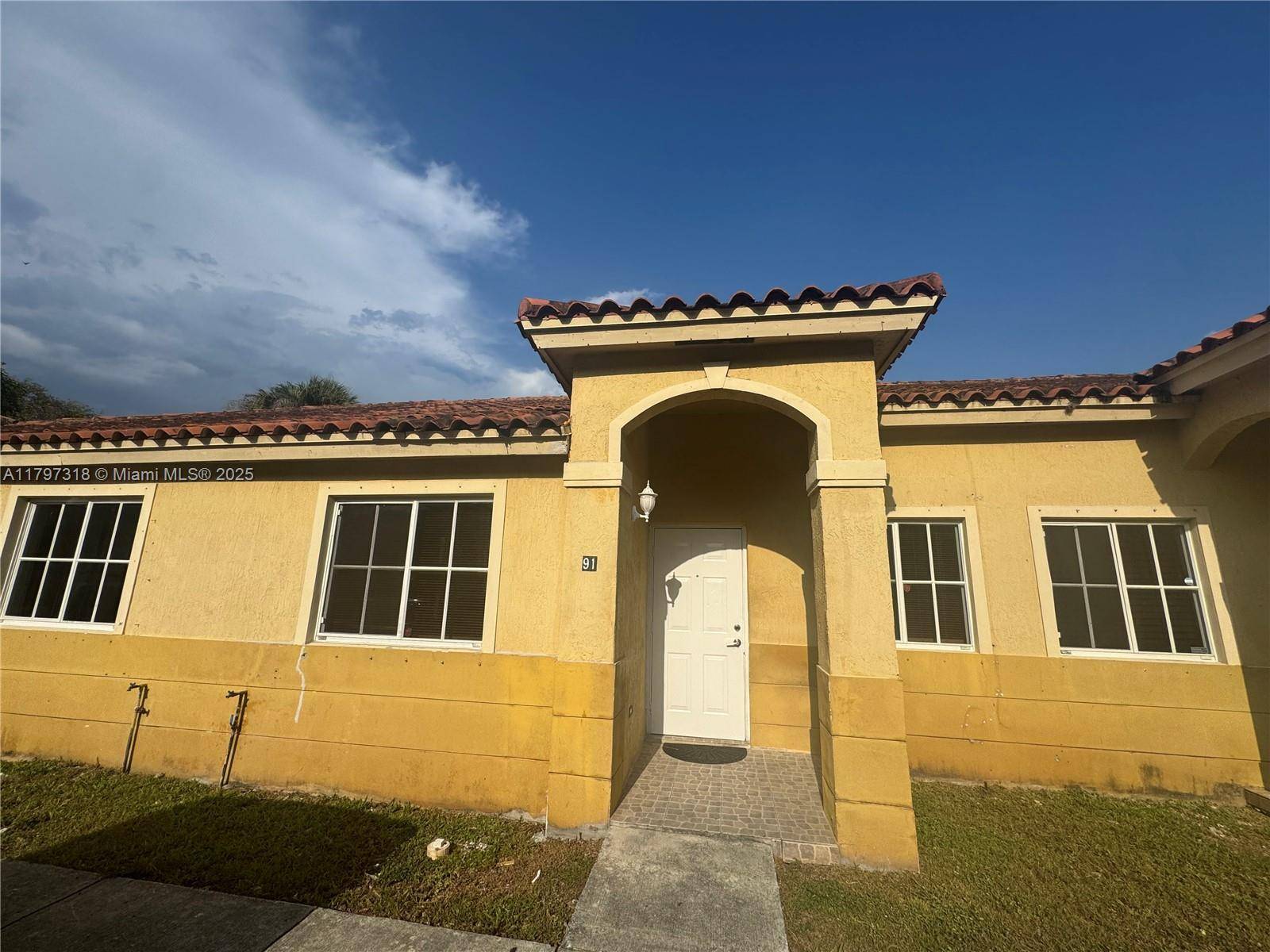 Homestead, FL 33033,91 NE 13th Ave #17