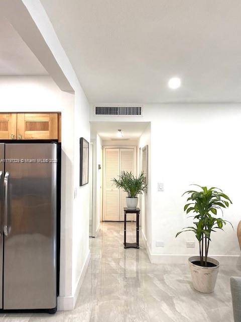 Miami, FL 33131,1408 Brickell Bay Dr #103