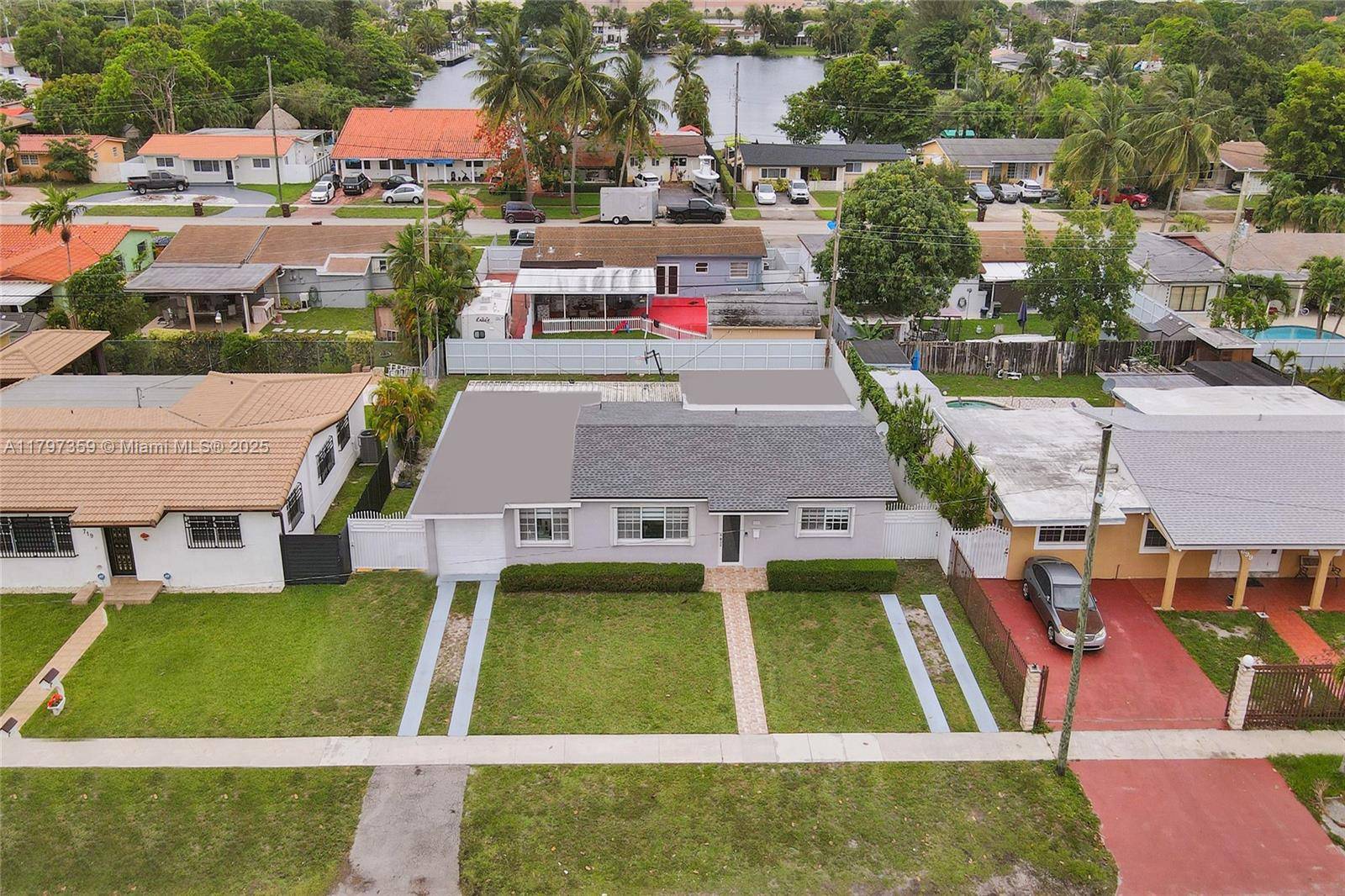 Hialeah, FL 33012,707 W 39th Pl