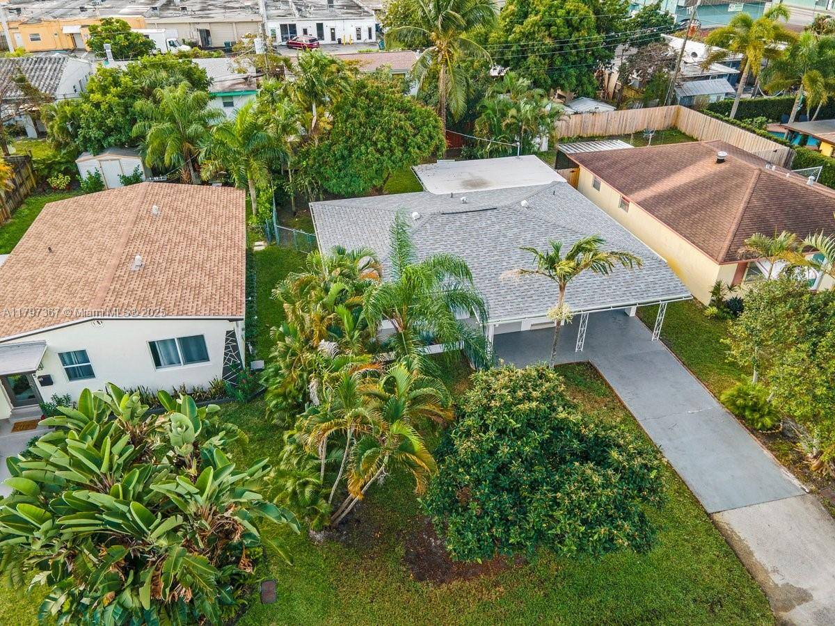 Oakland Park, FL 33334,50 NE 45th Ct #50